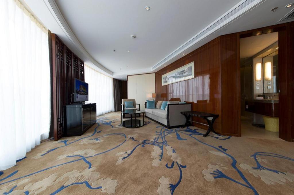 Yang Peng Jin Jiang Hotel Yangzhou Exterior photo